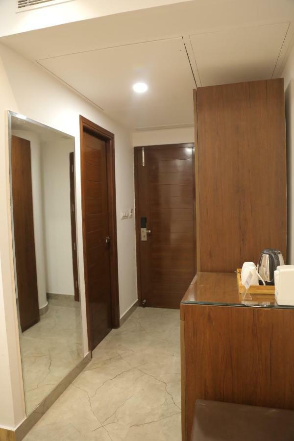 Hotel Ak Suites Патиала Экстерьер фото