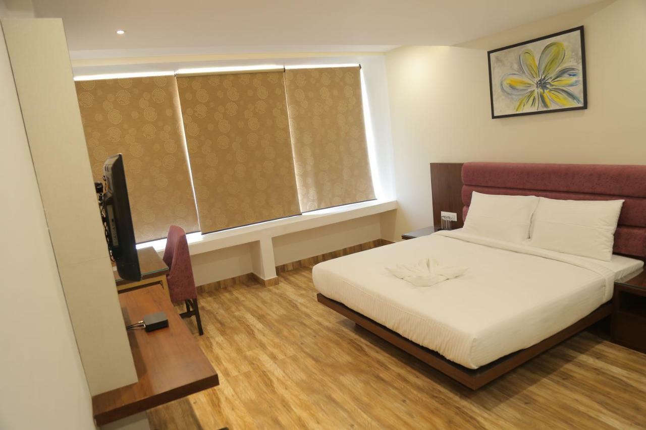 Hotel Ak Suites Патиала Экстерьер фото