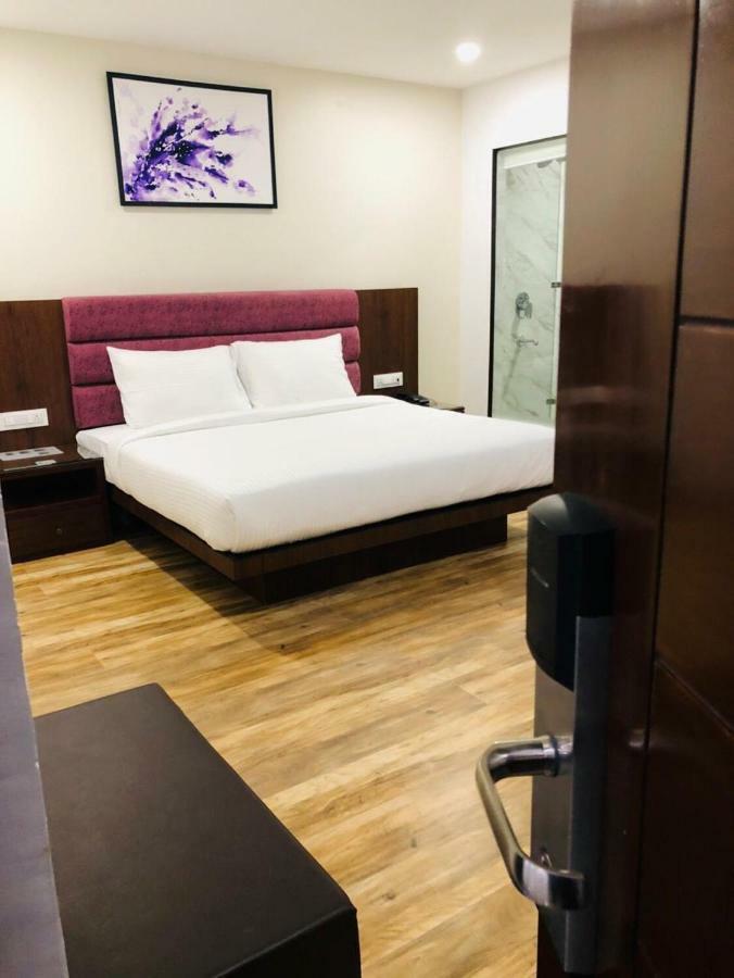 Hotel Ak Suites Патиала Экстерьер фото